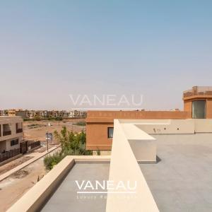 Villa de 500 m² habitable sur terrain arboré