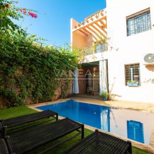 **À Vendre : Maison de ville de 400 m² à Marrakech**