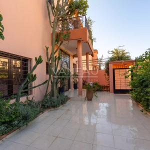 **À Vendre : Maison de ville de 400 m² à Marrakech**
