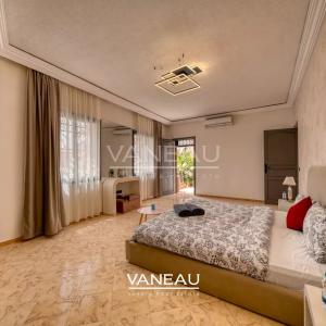 **À Vendre : Maison de ville de 400 m² à Marrakech**