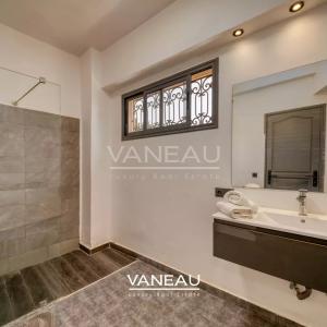 **À Vendre : Maison de ville de 400 m² à Marrakech**