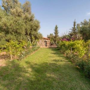 Un havre de paix au pied de l'Atlas sur 2 hectare avec VNA