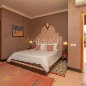 Un havre de paix au pied de l'Atlas sur 2 hectare avec VNA