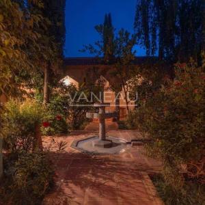 Un havre de paix au pied de l'Atlas sur 2 hectare avec VNA