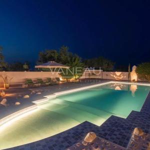 Un havre de paix au pied de l'Atlas sur 2 hectare avec VNA