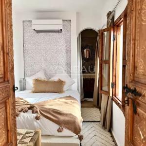 Riad 5 chambres avec basin à la Kasbah vue l' Atlas