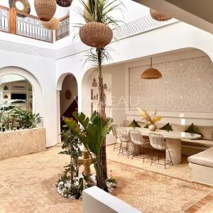 Riad 5 chambres avec basin à la Kasbah vue l' Atlas