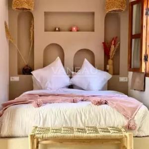 Riad 5 chambres avec basin à la Kasbah vue l' Atlas