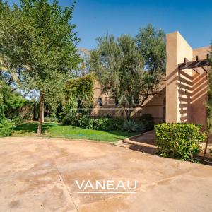 Harmonieux mélange d'une Villa et d'un Riad