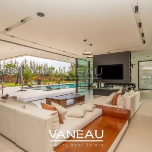 Villa Contemporaine d’Architecte et Domotique Intégrée