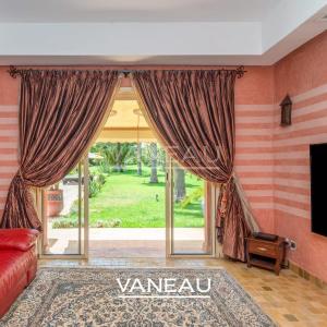 ***Villa au style Baroque vénitien****