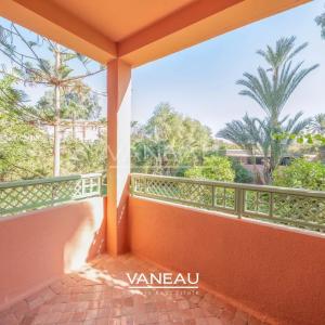 Grand appartement en duplex de trois chambres à la Palmeraie