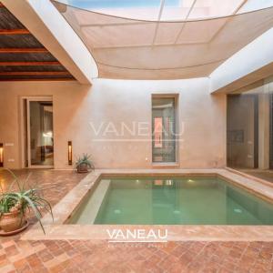 Propriété à vendre route de Fes avec VNA