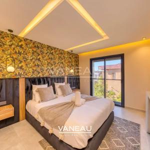 **À Vendre : Villa Moderne de 385 m² sur Golf à Marrakech**