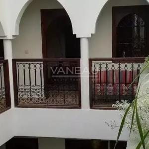 Joli Riad 4 chambres à Bab Doukala