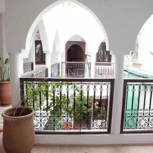Joli Riad 4 chambres à Bab Doukala