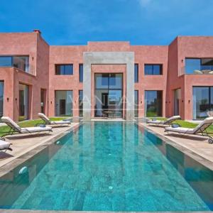 Magnifique villa contemporaine front de golf