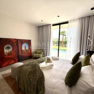 VILLA PLAIN-PIED 4 SUITES