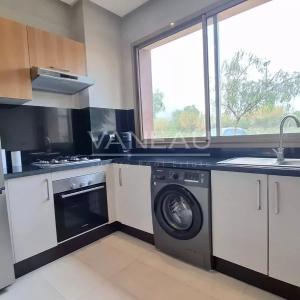 Bel appartment 3 chambres en rez-de-jardin.