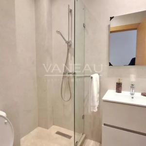 Bel appartment 3 chambres en rez-de-jardin.