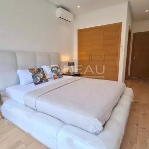 Bel appartment 3 chambres en rez-de-jardin.