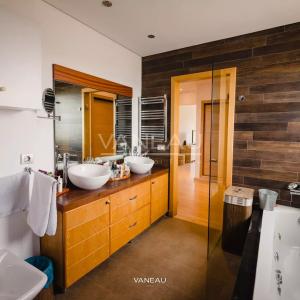 Villa de 650 m² à vendre sur Bouskoura - Maroc