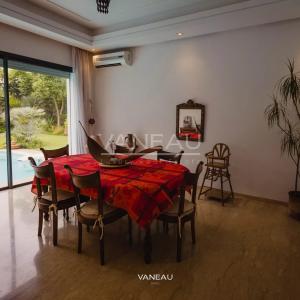 Villa de 650 m² à vendre sur Bouskoura - Maroc