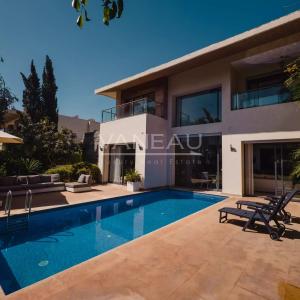 Villa de 730 m² à vendre sur Bouskoura - Maroc