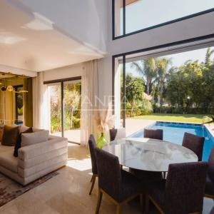 Villa de 730 m² à vendre sur Bouskoura - Maroc