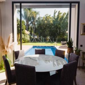 Villa de 730 m² à vendre sur Bouskoura - Maroc