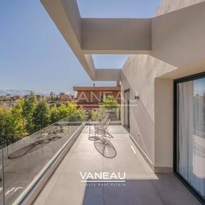 **À Vendre : Villa Moderne de 385 m² sur Golf à Marrakech**