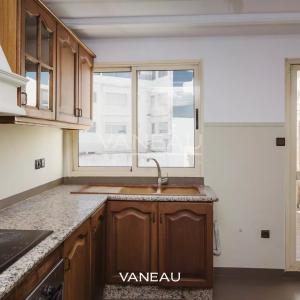 Appartement 172 m² à louer - Racine extension