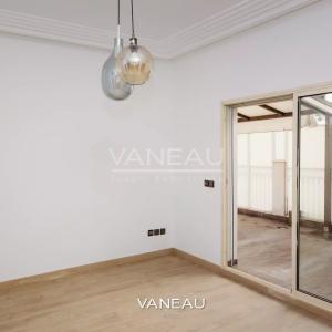 Appartement 172 m² à louer - Racine extension