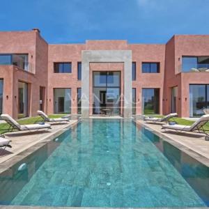 Magnifique villa contemporaine front de golf