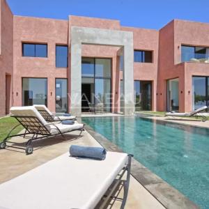 Magnifique villa contemporaine front de golf