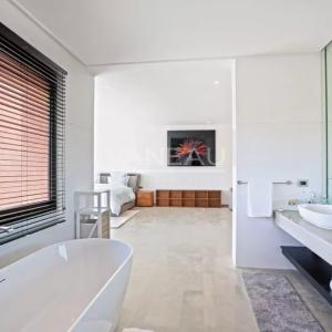 Magnifique villa contemporaine front de golf