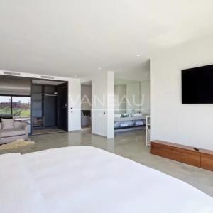 Magnifique villa contemporaine front de golf