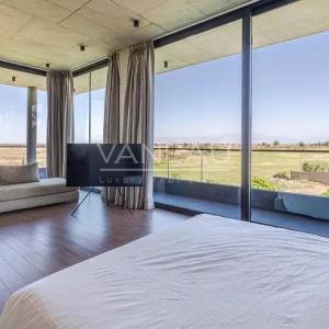 Villa d'architecte en 1ère ligne de golf