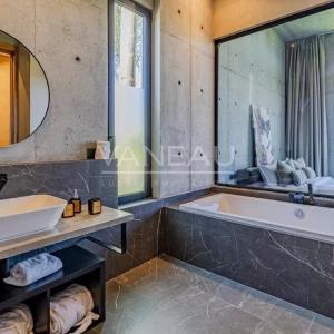 Villa d'architecte en 1ère ligne de golf