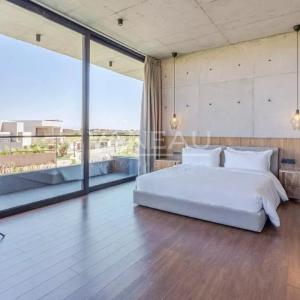 Villa d'architecte en 1ère ligne de golf