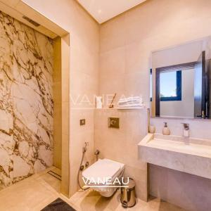 **À Vendre : Villa d’Exception sur le Golf Akenza à Marrakech**