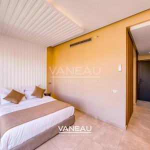 **À Vendre : Villa d’Exception sur le Golf Akenza à Marrakech**