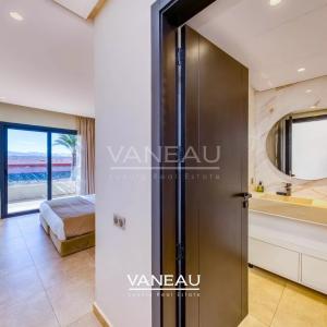 **À Vendre : Villa d’Exception sur le Golf Akenza à Marrakech**