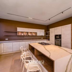 **À Vendre : Villa d’Exception sur le Golf Akenza à Marrakech**