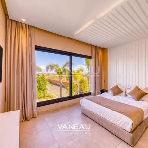 **À Vendre : Villa d’Exception sur le Golf Akenza à Marrakech**