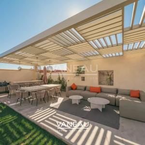 **À Vendre : Villa d’Exception sur le Golf Akenza à Marrakech**