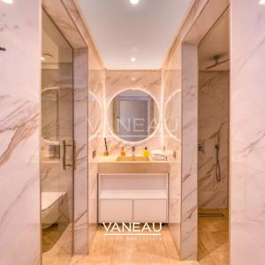 **À Vendre : Villa d’Exception sur le Golf Akenza à Marrakech**