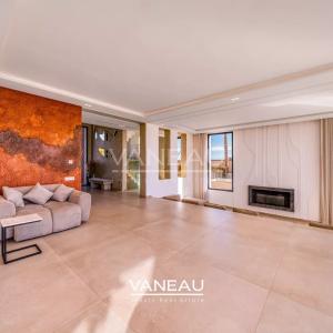 **À Vendre : Villa d’Exception sur le Golf Akenza à Marrakech**