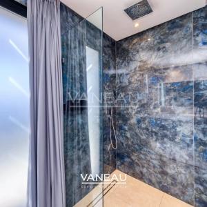 **À Vendre : Villa d’Exception sur le Golf Akenza à Marrakech**
