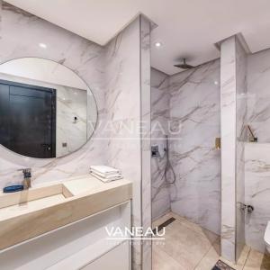 **À Vendre : Villa d’Exception sur le Golf Akenza à Marrakech**